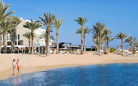 Pioneer Beach Hotel Paphos